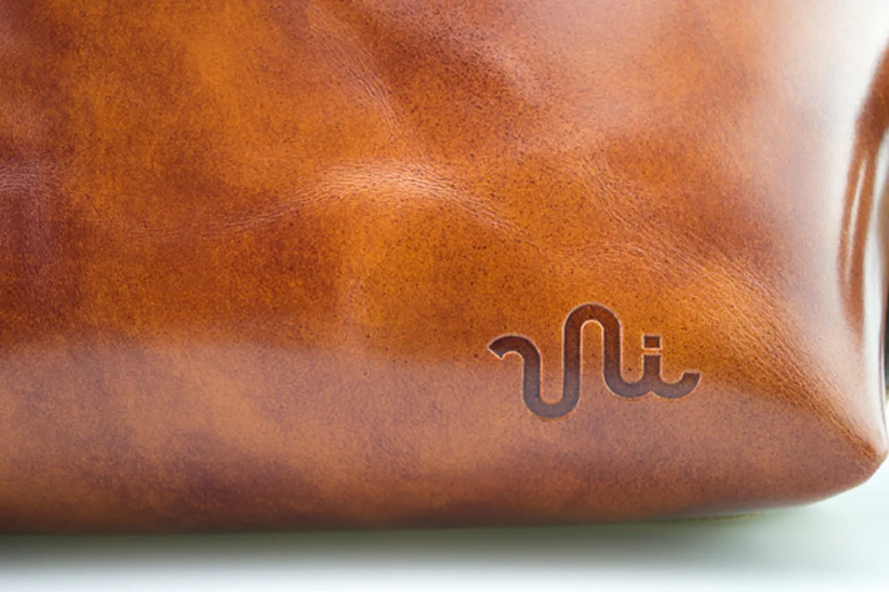 メッセンジャーバッグ (M)/CAMEL