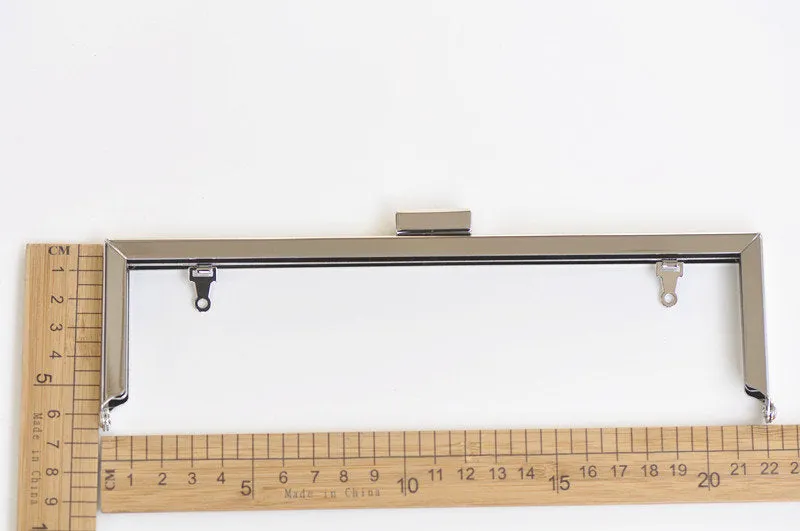 22cm (8") Silver Purse Frame With Large Kisslock Glue-In Style Closure Frame