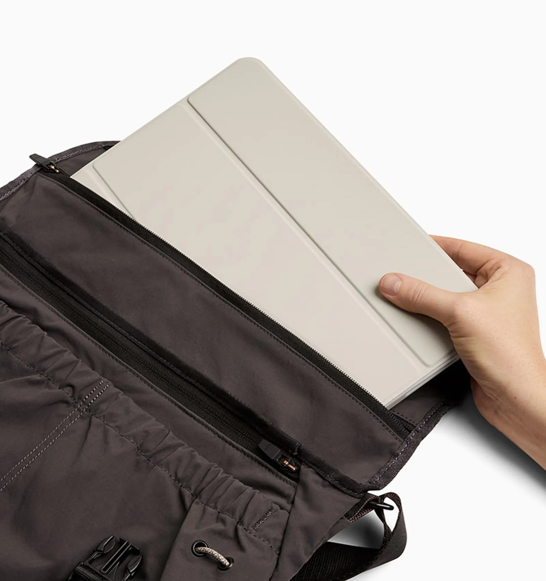 Bellroy Cinch Messenger