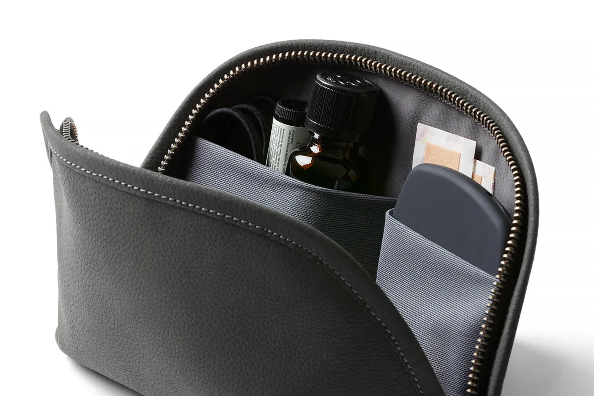 Bellroy Classic Pouch