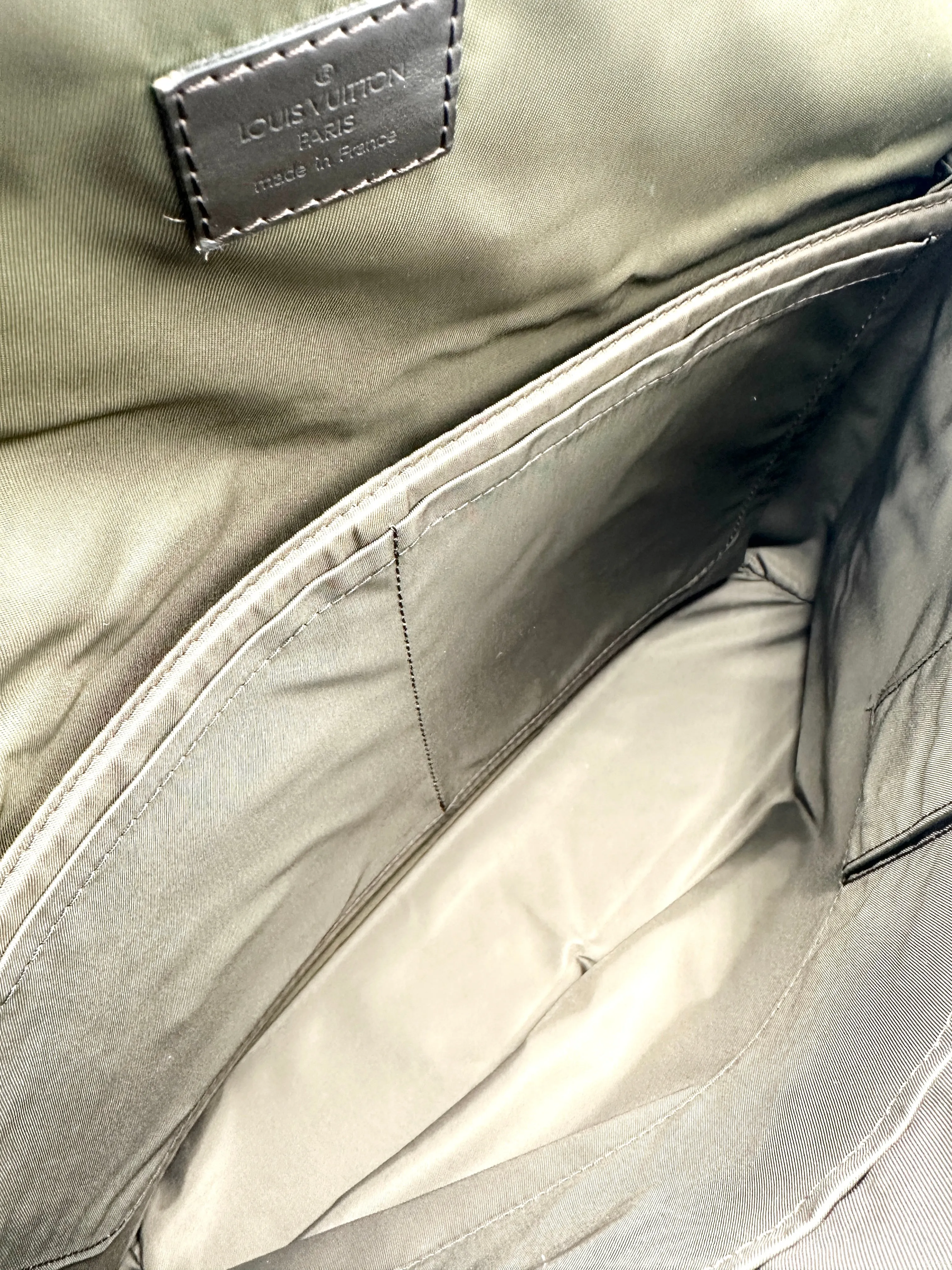 Black Geant Monogram Messenger Bag