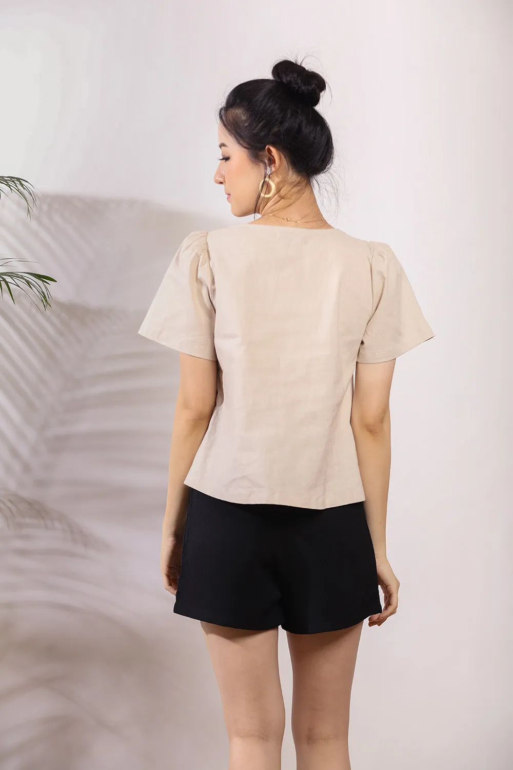 Cady Ruffle Linen Top in Apricot