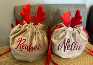Christmas gift bag - velvet reindeer pouch bag - drawstring - personalised - Christmas bag with name - Christmas Eve