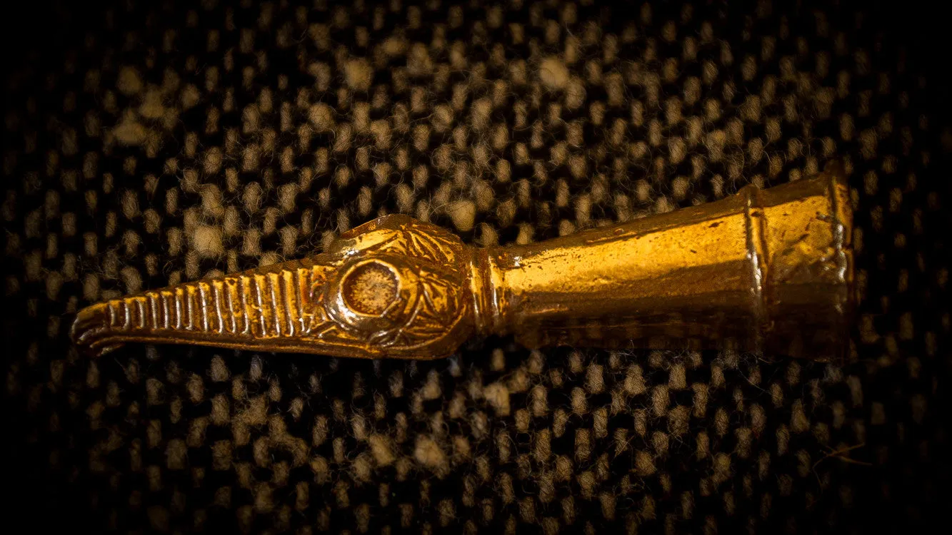 Dragon drinking horn end - Y-34