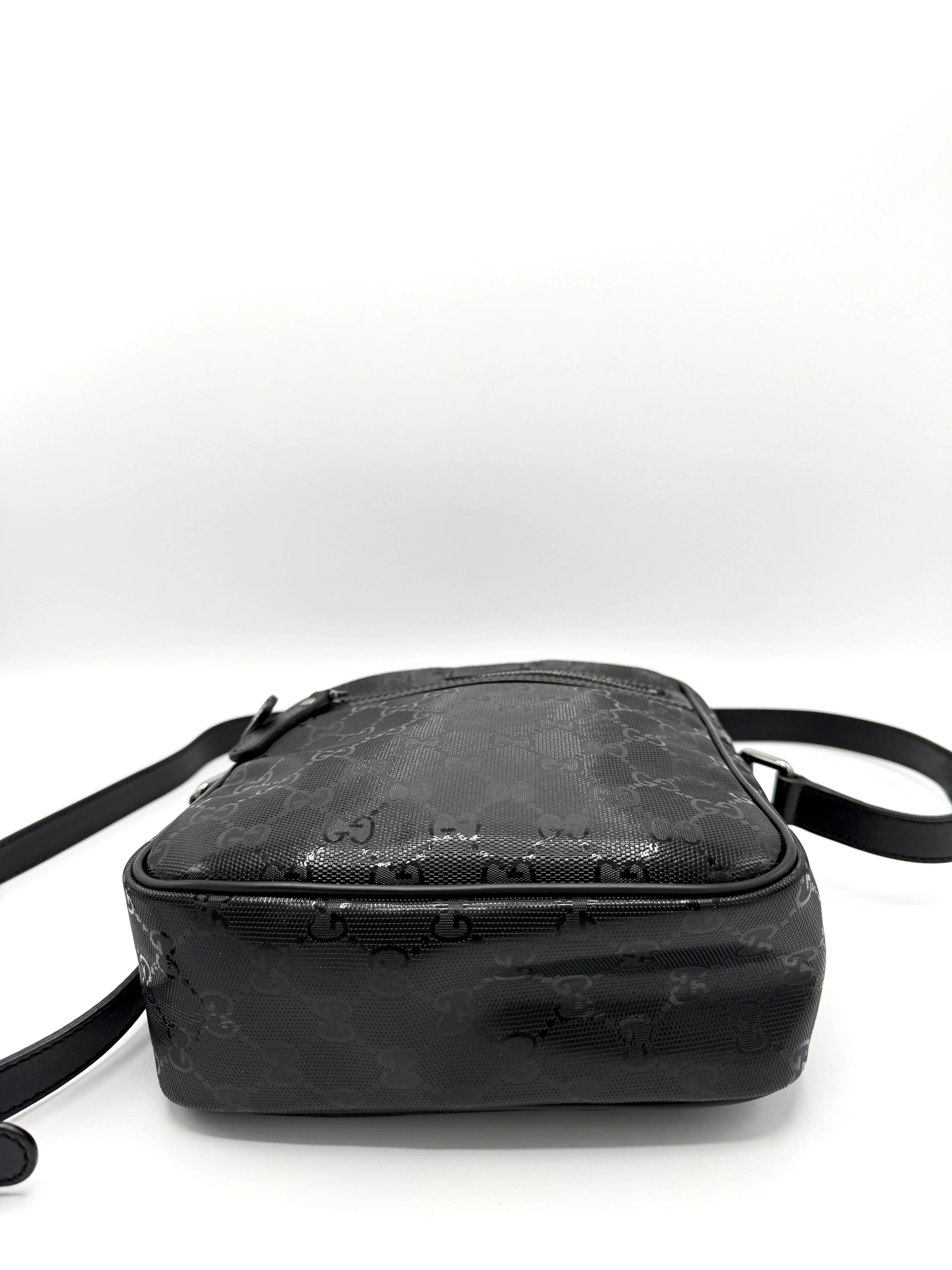 GG Crystal Zip Messenger Bag