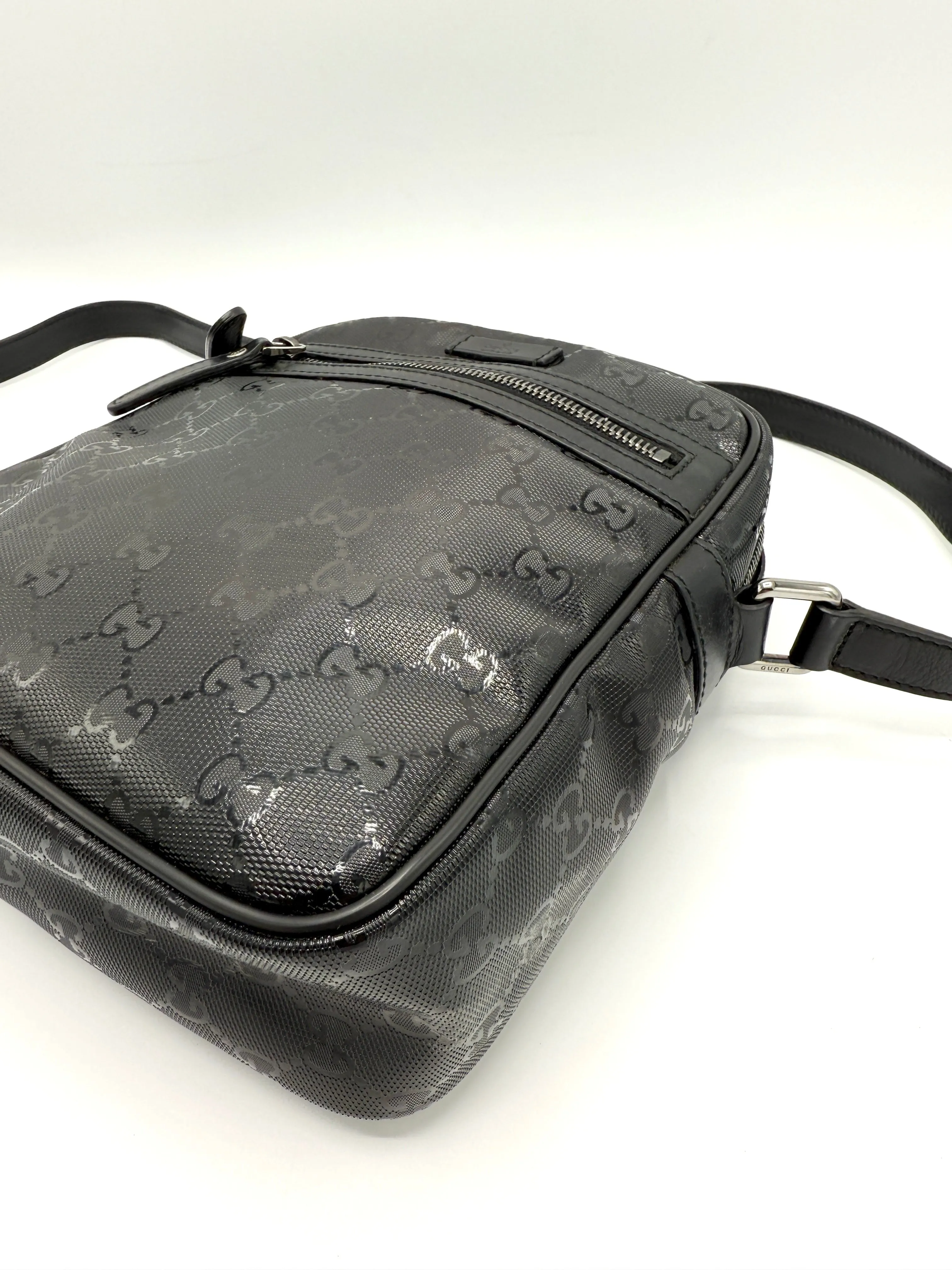 GG Crystal Zip Messenger Bag