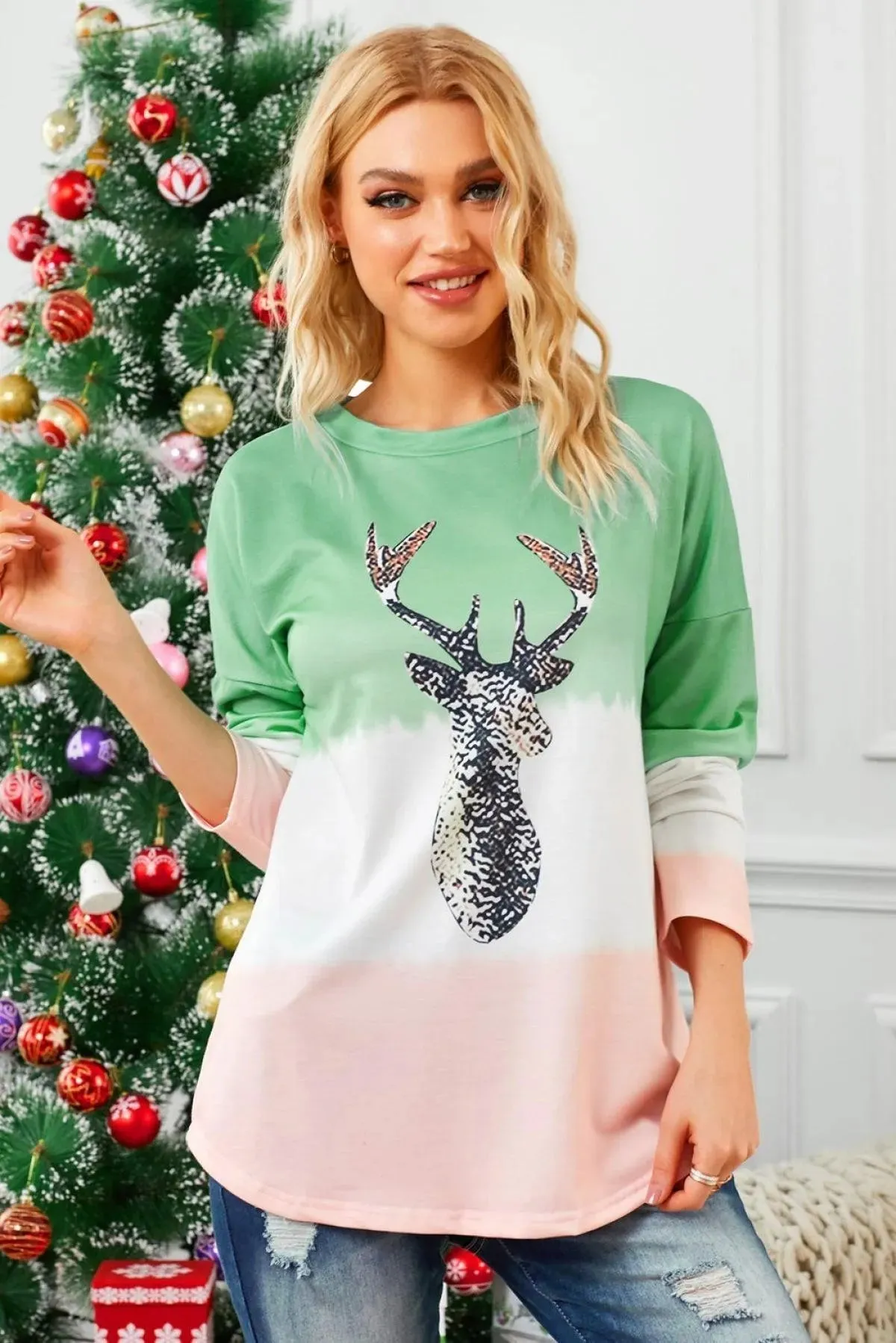 Green Reindeer Print Gradient Colorblock Sweatshirt