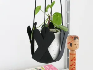 Hanging Petal Planter - Black