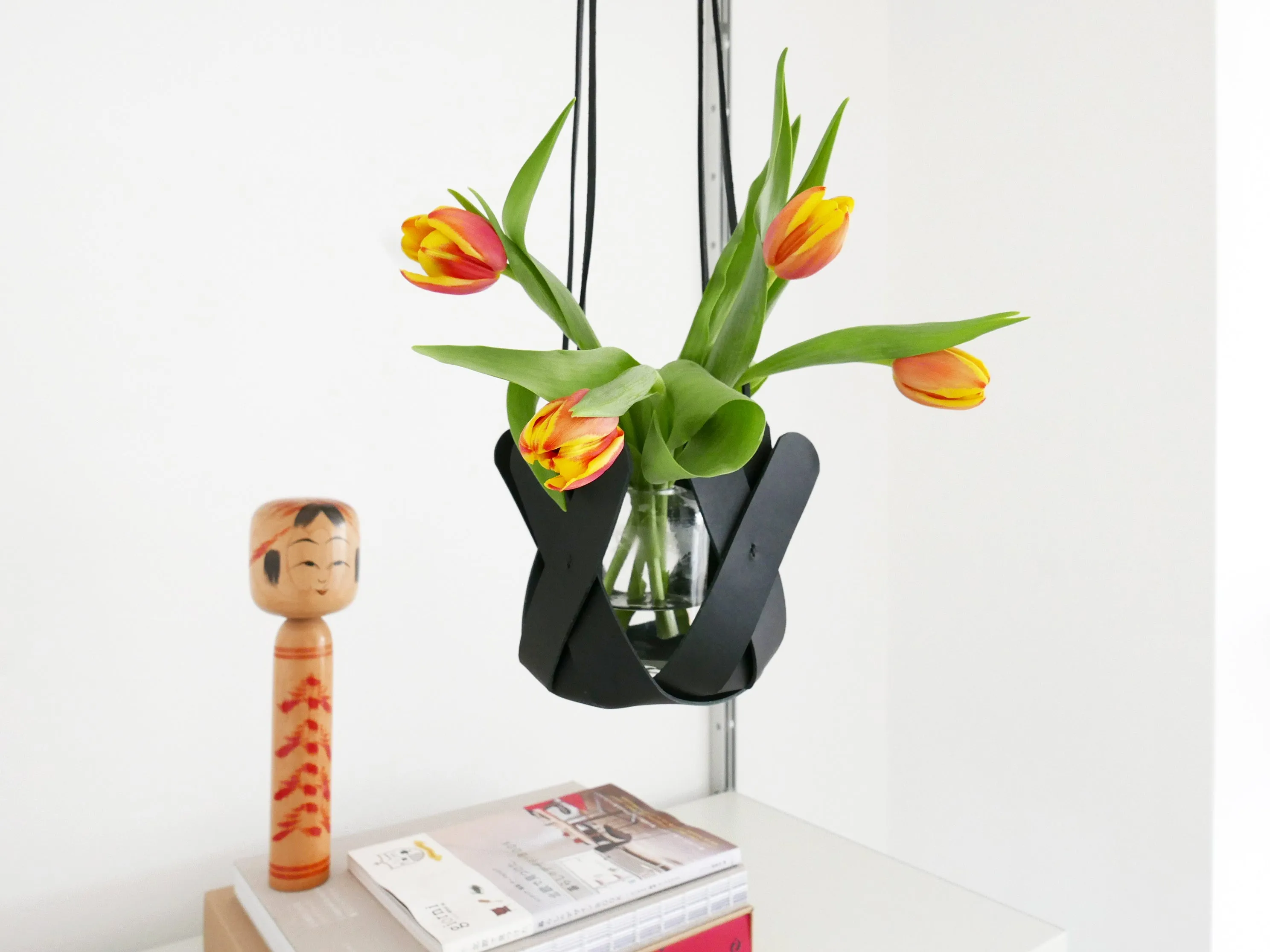 Hanging Petal Planter - Black