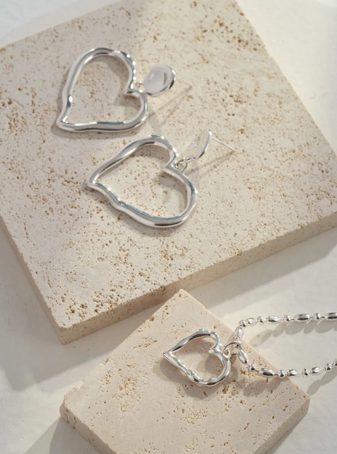 Irregular Heart Pendant Necklace: Artistic Asymmetry