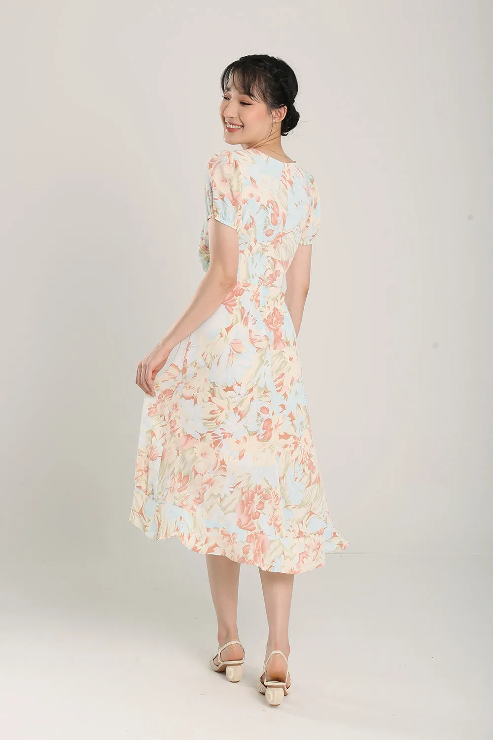 Jica Floral Print Midi Dress in Sky Blue