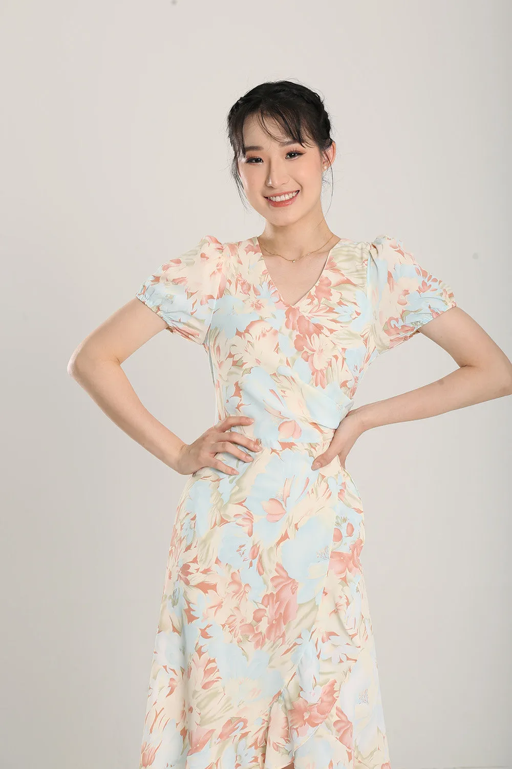 Jica Floral Print Midi Dress in Sky Blue