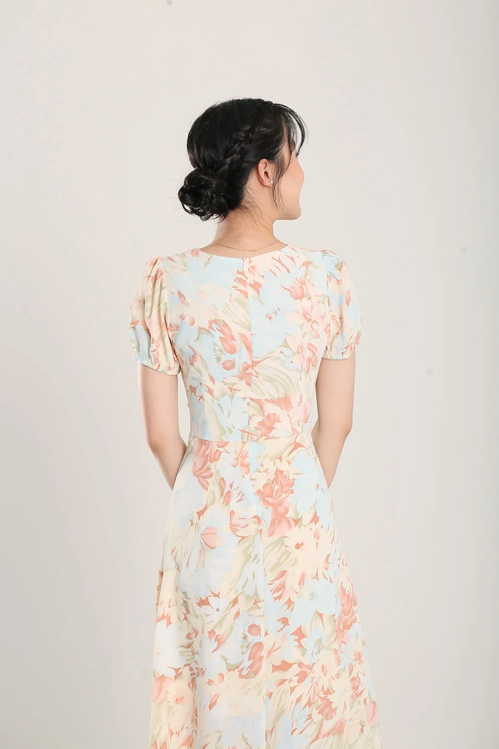 Jica Floral Print Midi Dress in Sky Blue