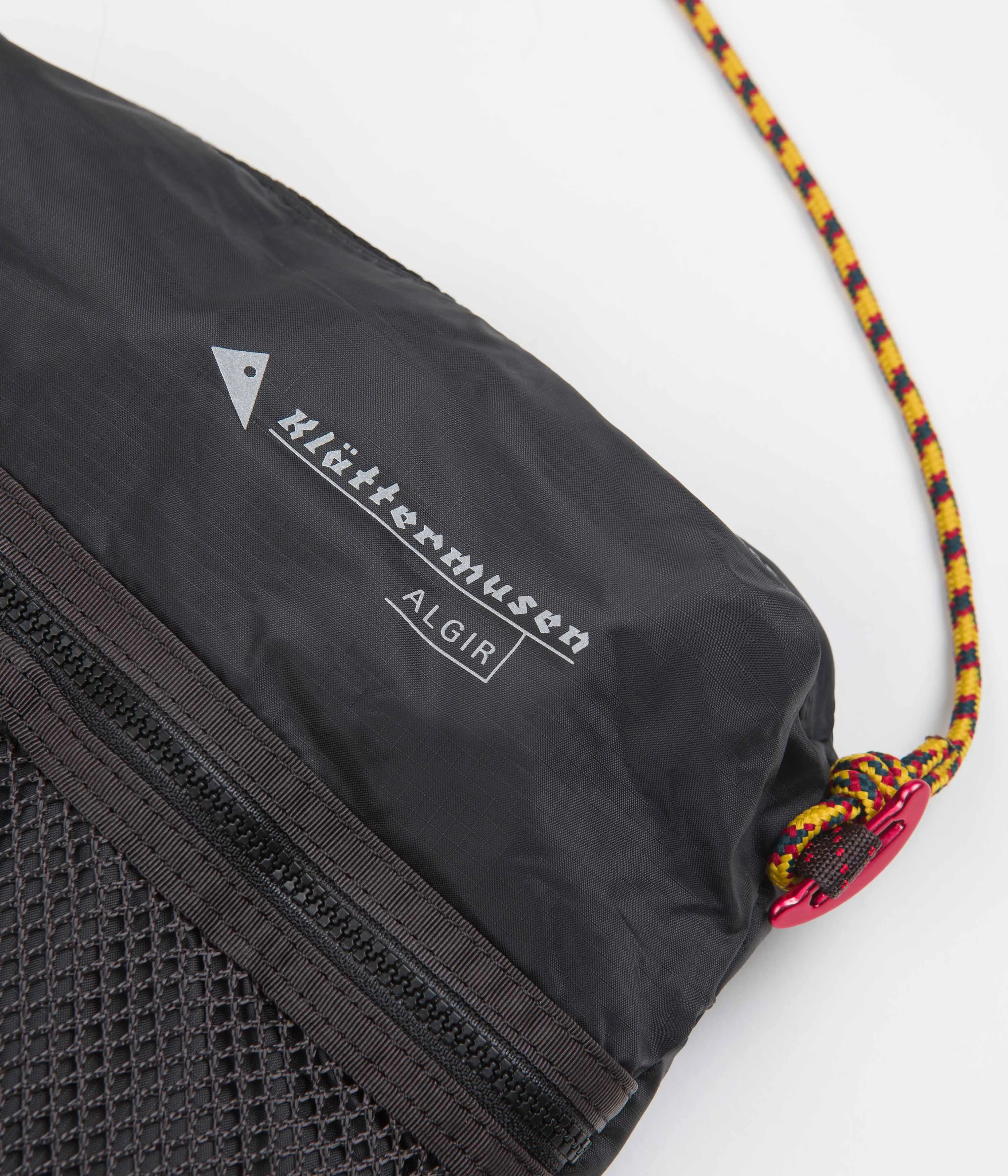 Klattermusen Algir Multislots Bag - Raven