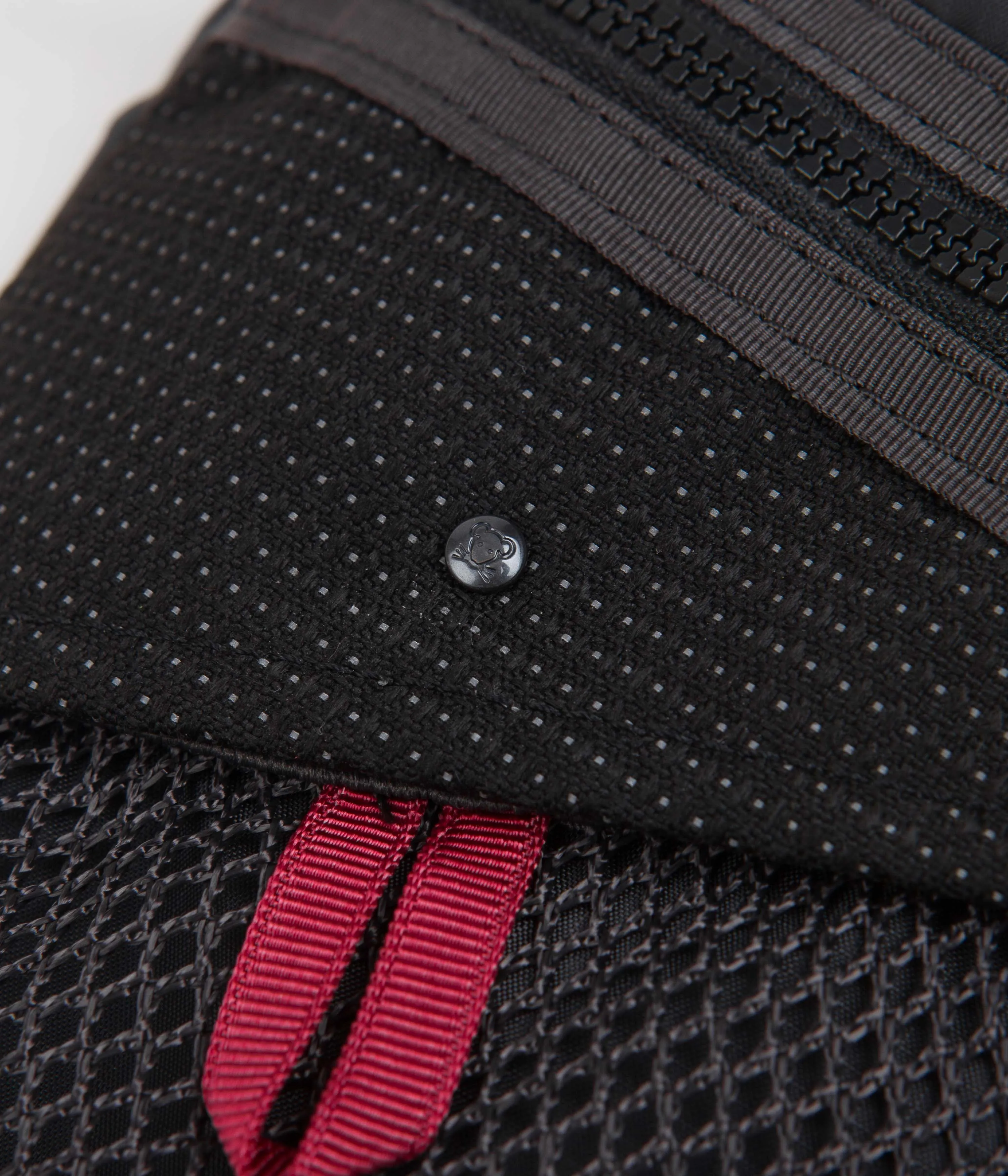 Klattermusen Algir Multislots Bag - Raven