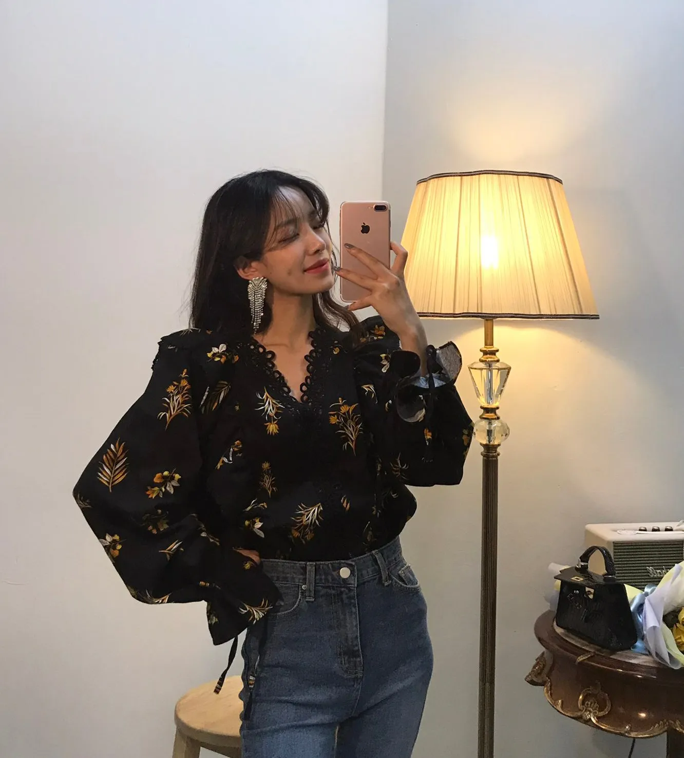[Korean Style] Helly Floral Prints Shirt with Lantern Sleeves