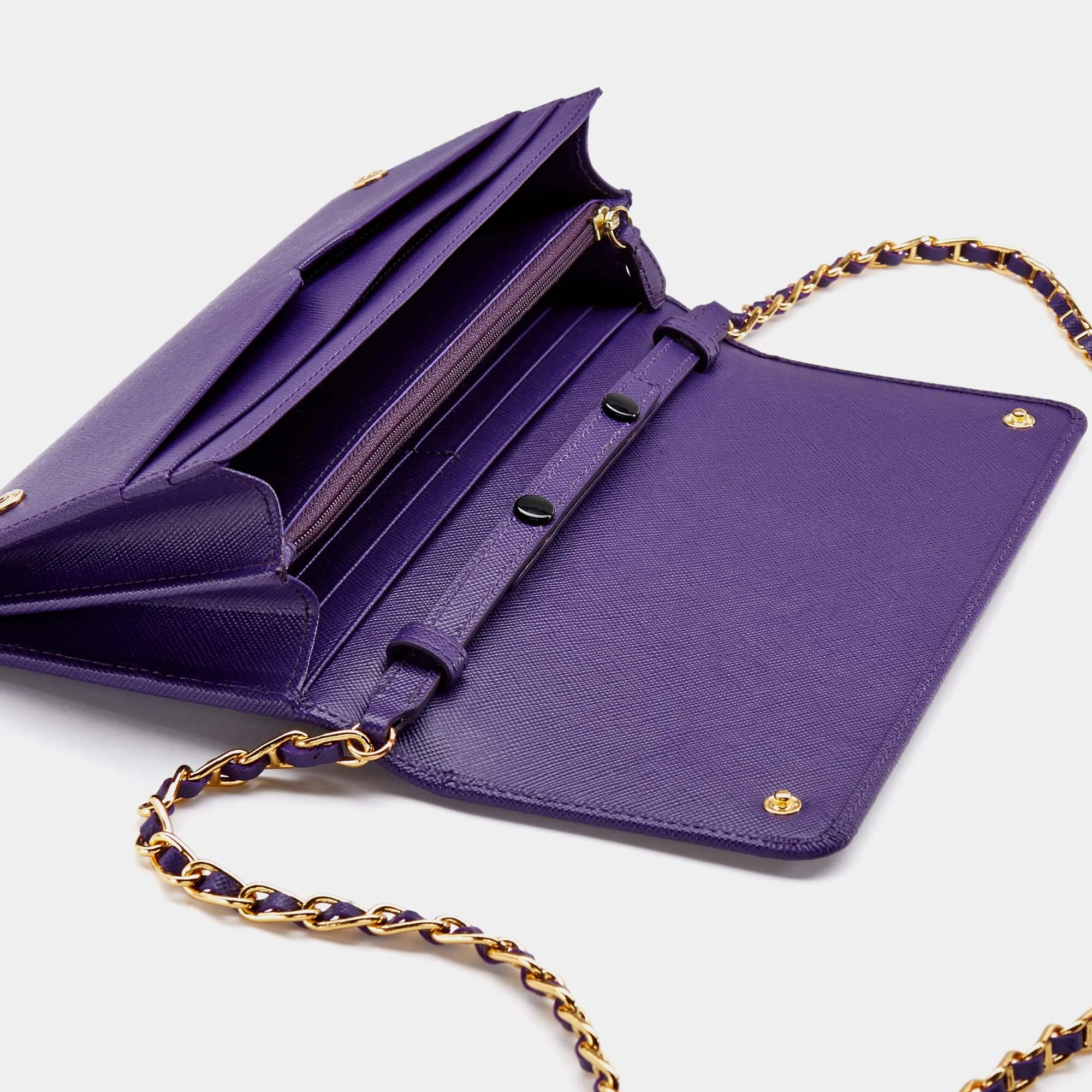 Luxurious Concetta Wallet in Purple Saffiano