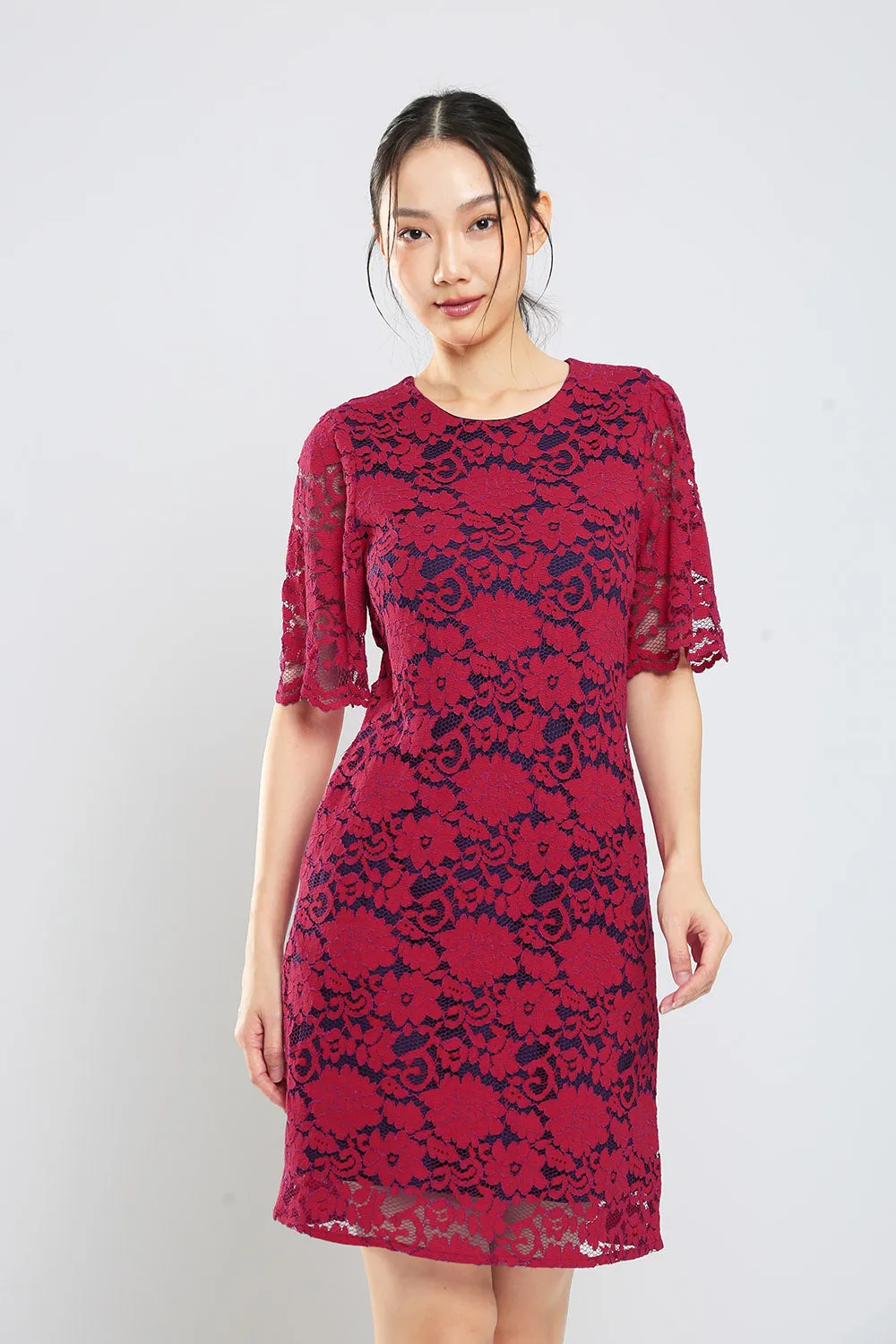 Mallorie Lace Dress in Red