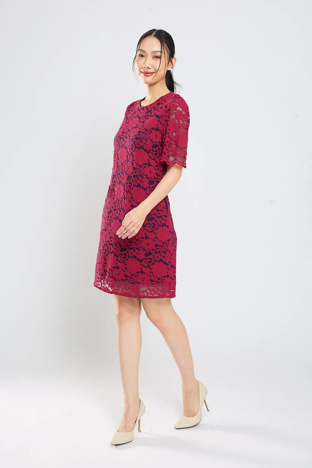 Mallorie Lace Dress in Red