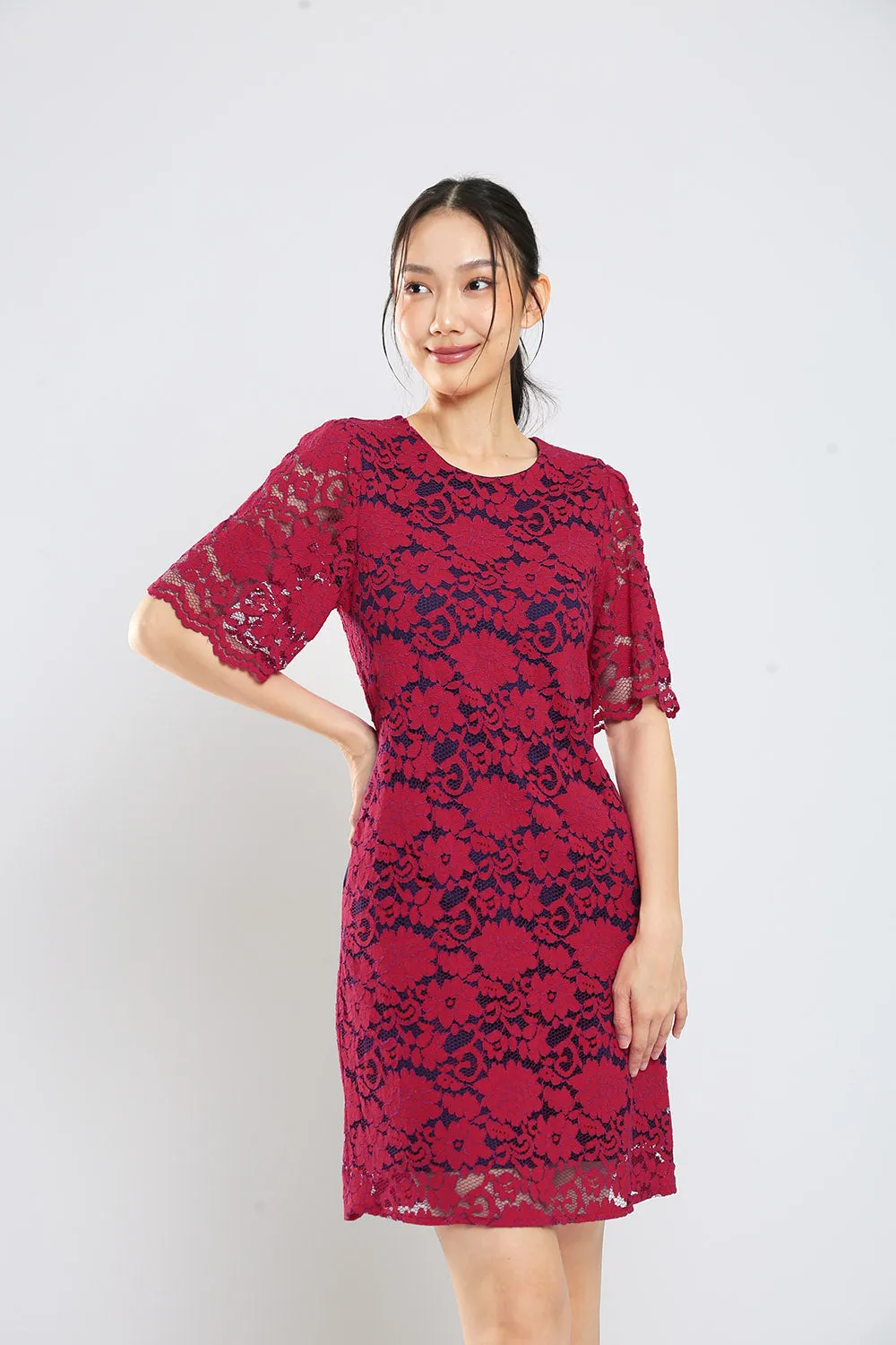 Mallorie Lace Dress in Red