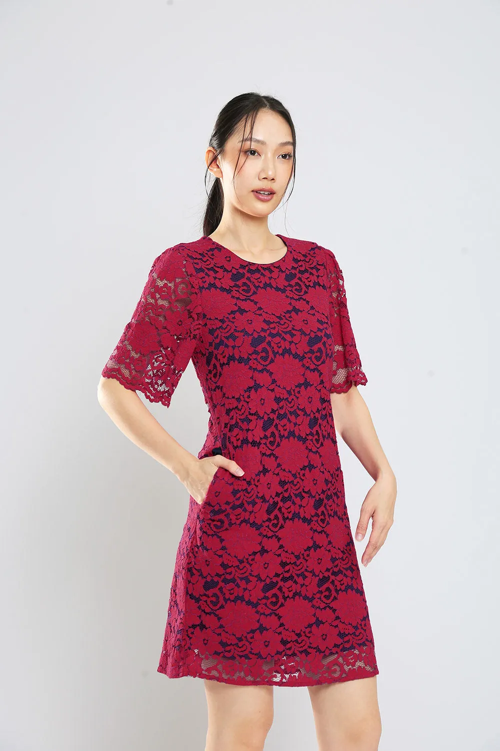 Mallorie Lace Dress in Red