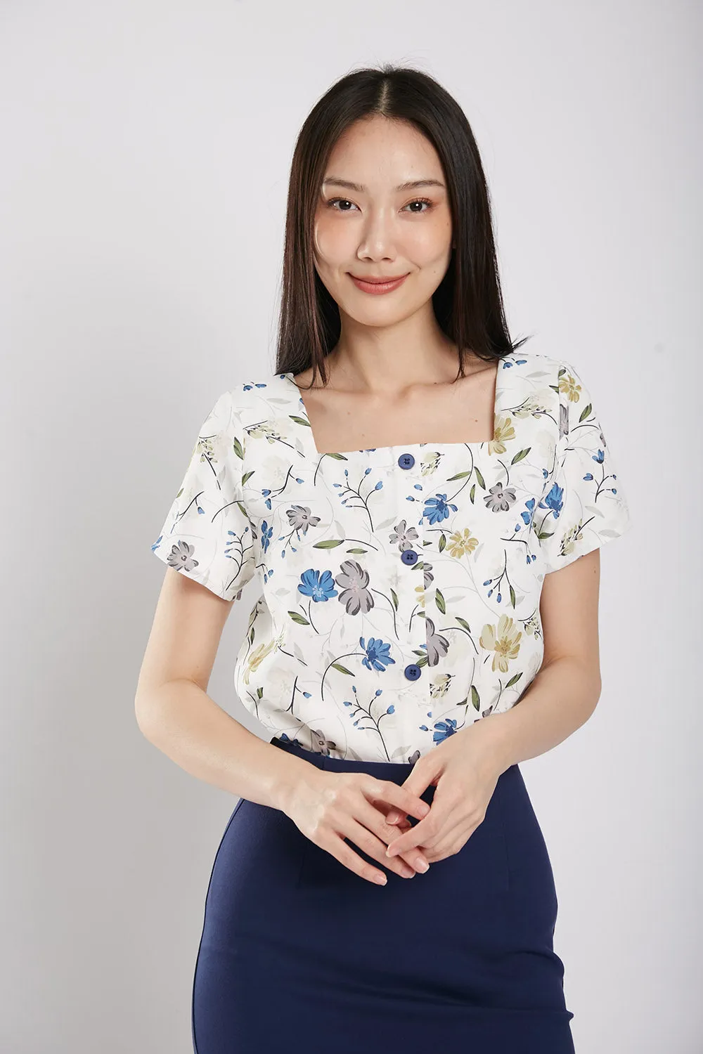 Nesri Blouse in Floral Print