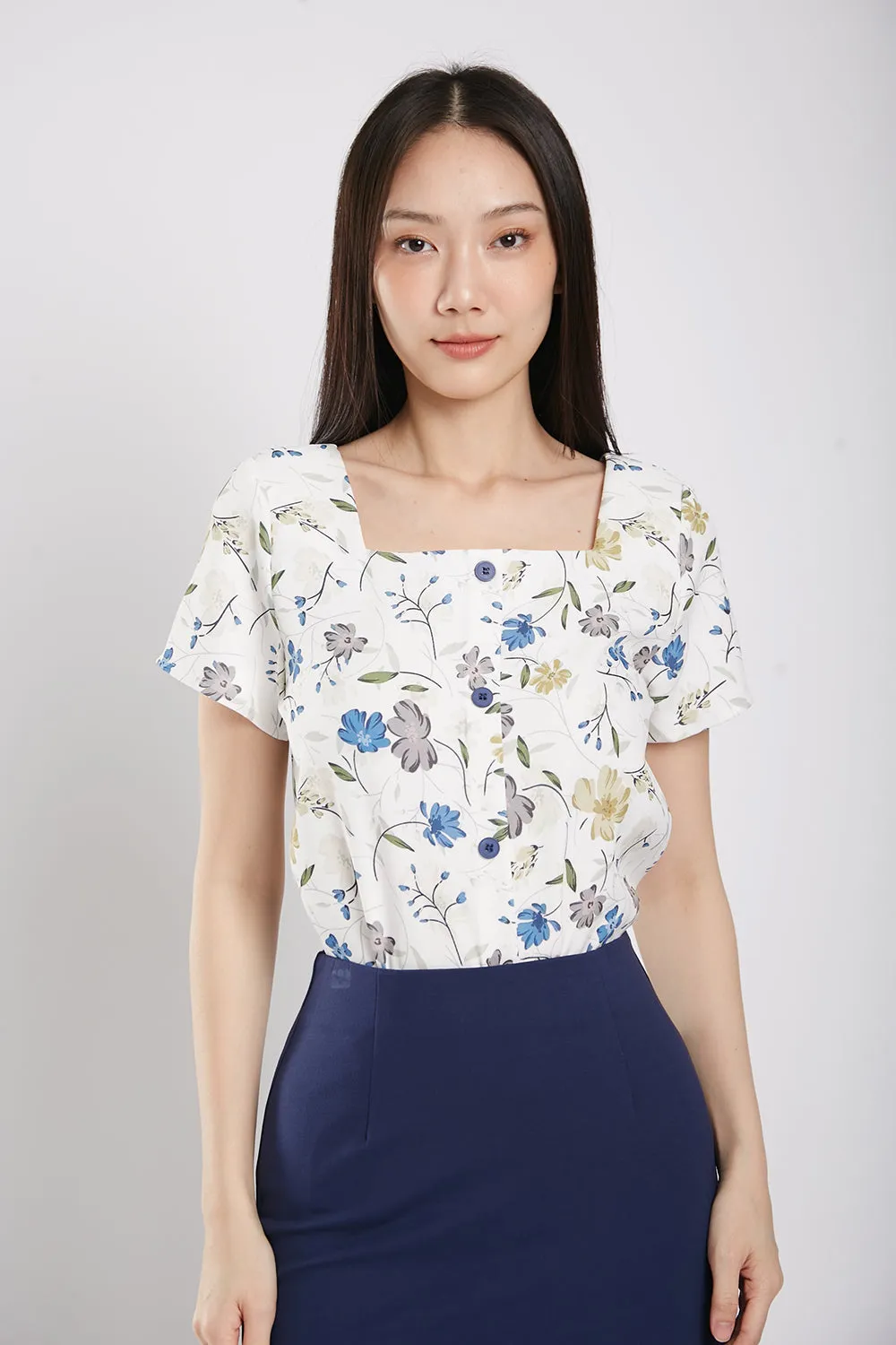 Nesri Blouse in Floral Print