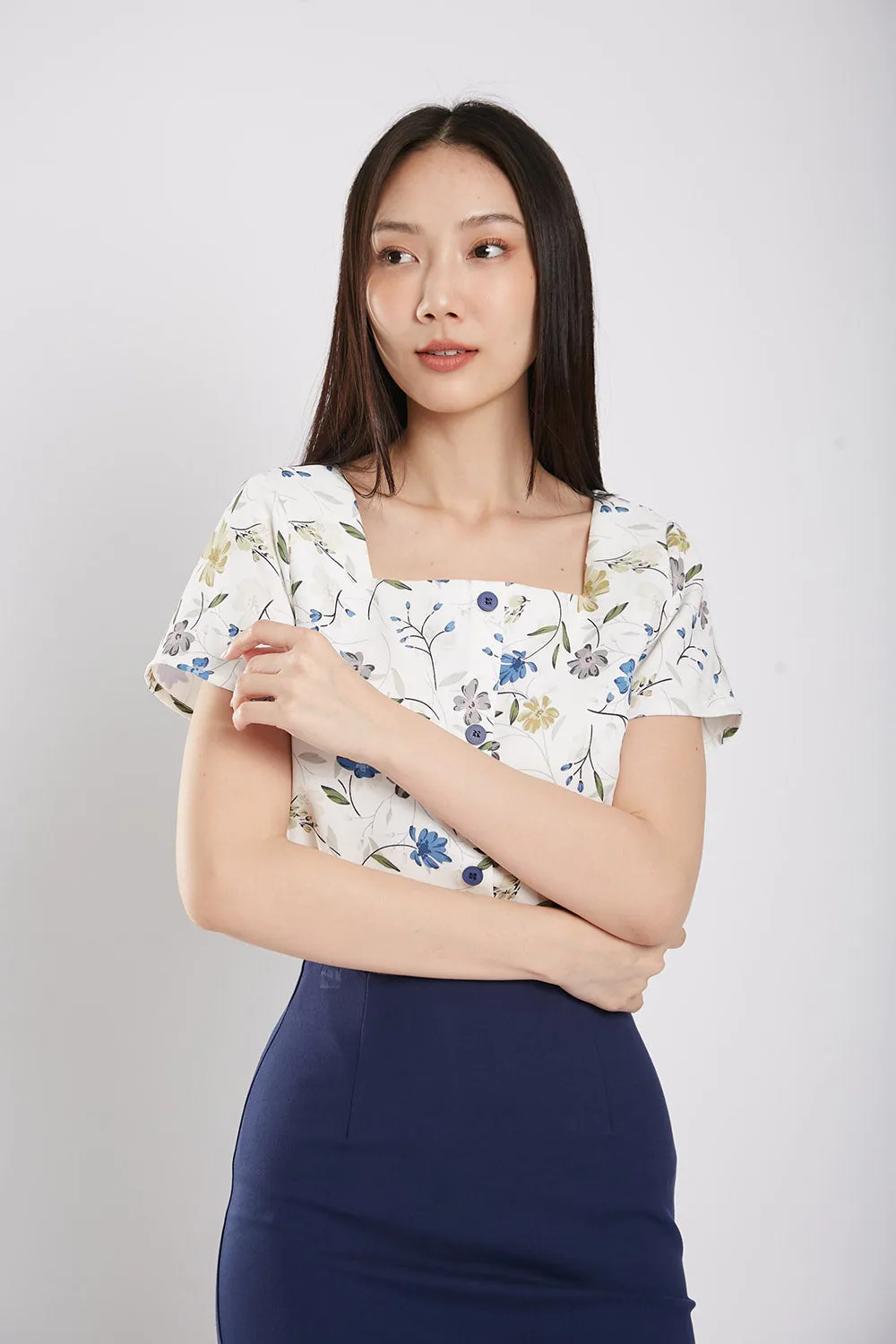 Nesri Blouse in Floral Print