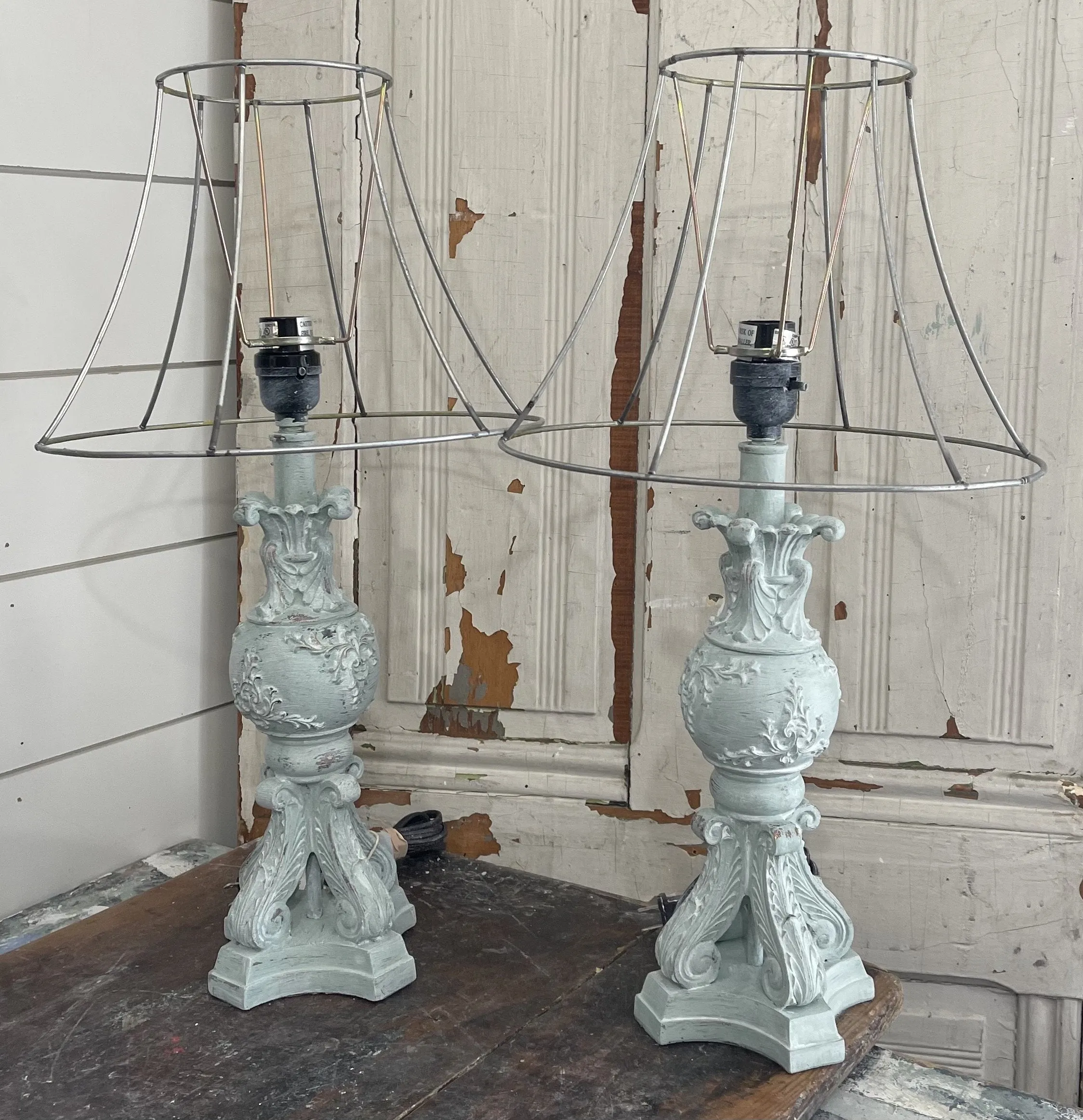 Ornate Buffet Lamp Set