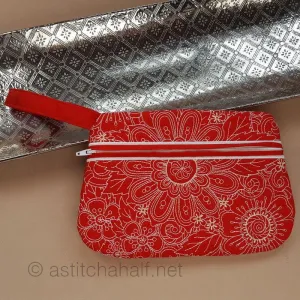 Peekaboo Wrist Clutch Purse