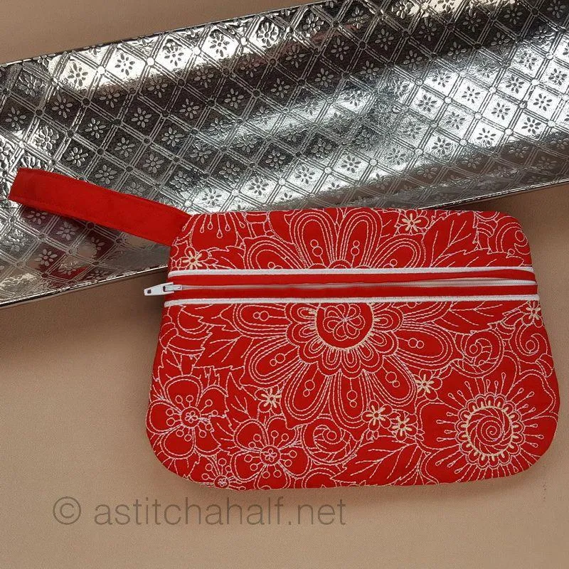 Peekaboo Wrist Clutch Purse