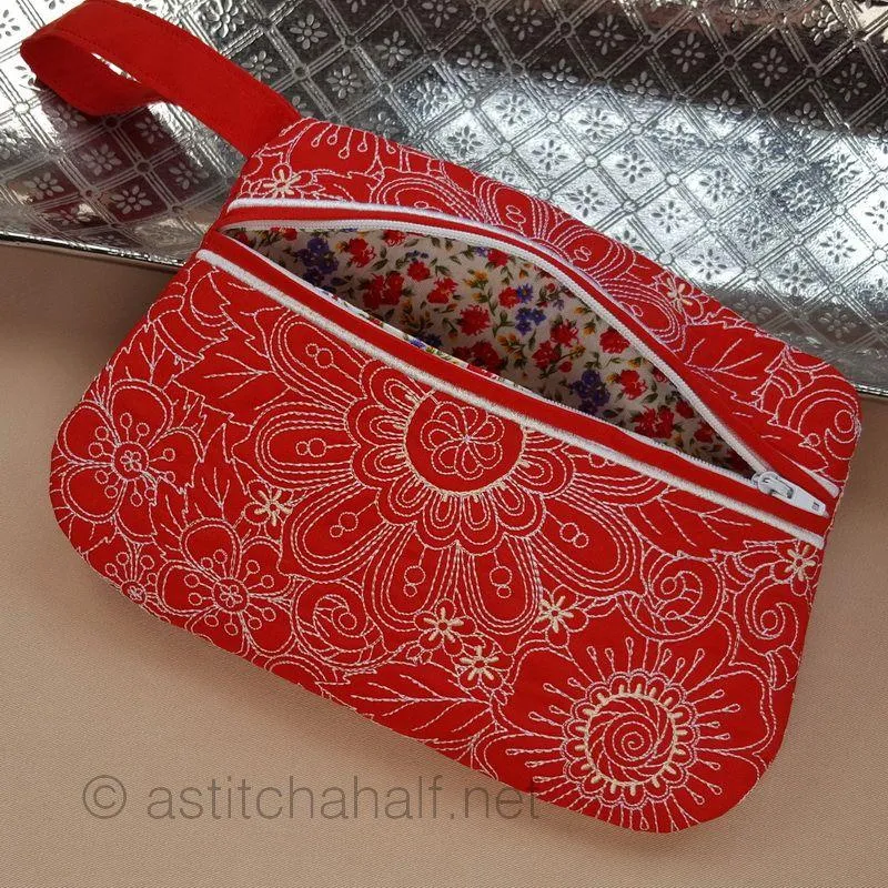 Peekaboo Wrist Clutch Purse