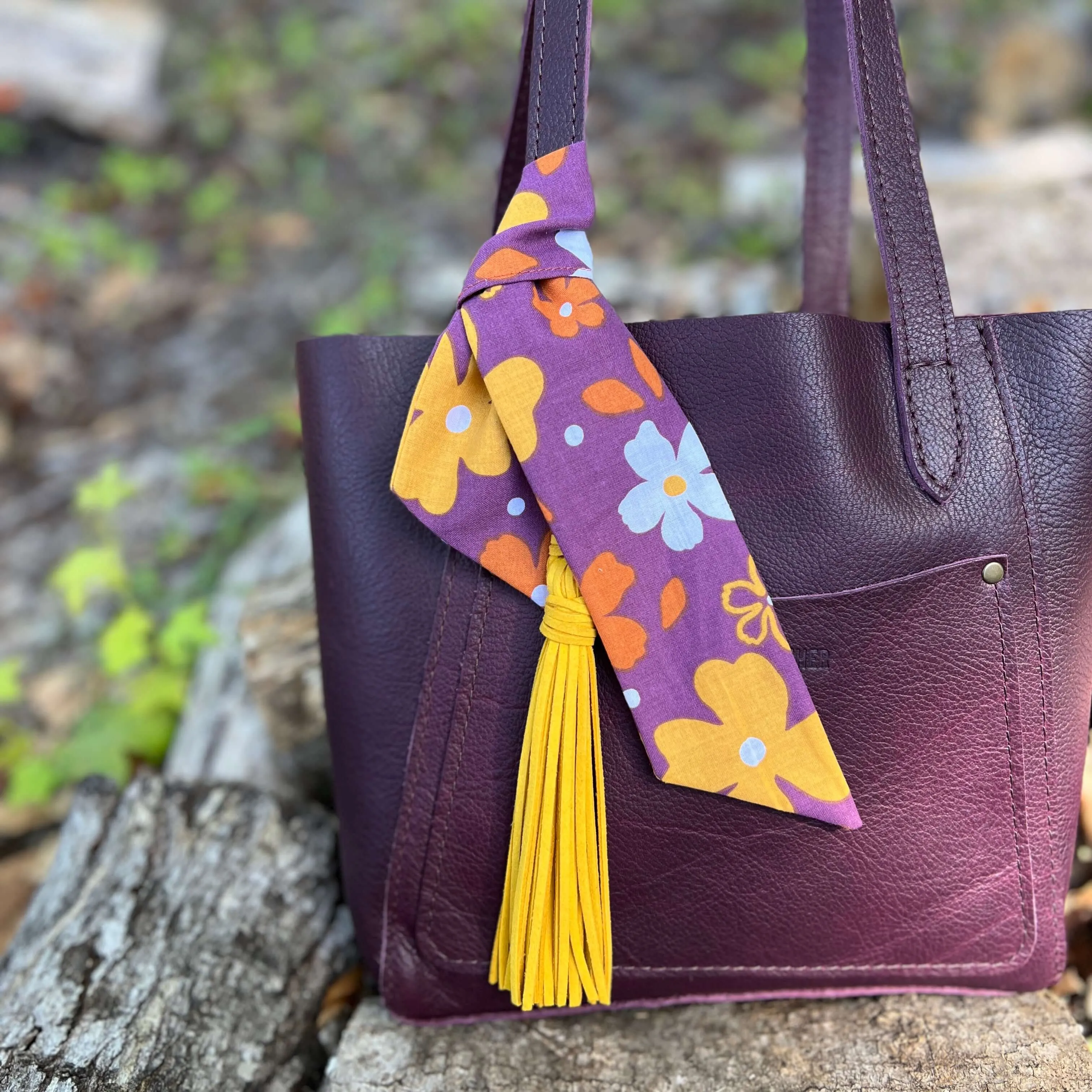 Purse Scarf - Retro Flowers Floral Scarf
