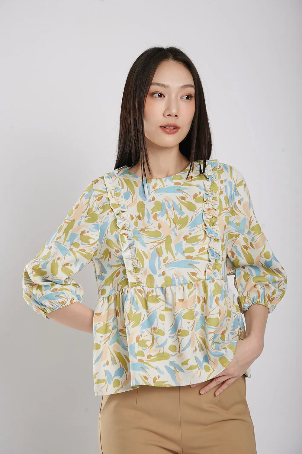 Raiza Blouse in Yellow Blue Floral