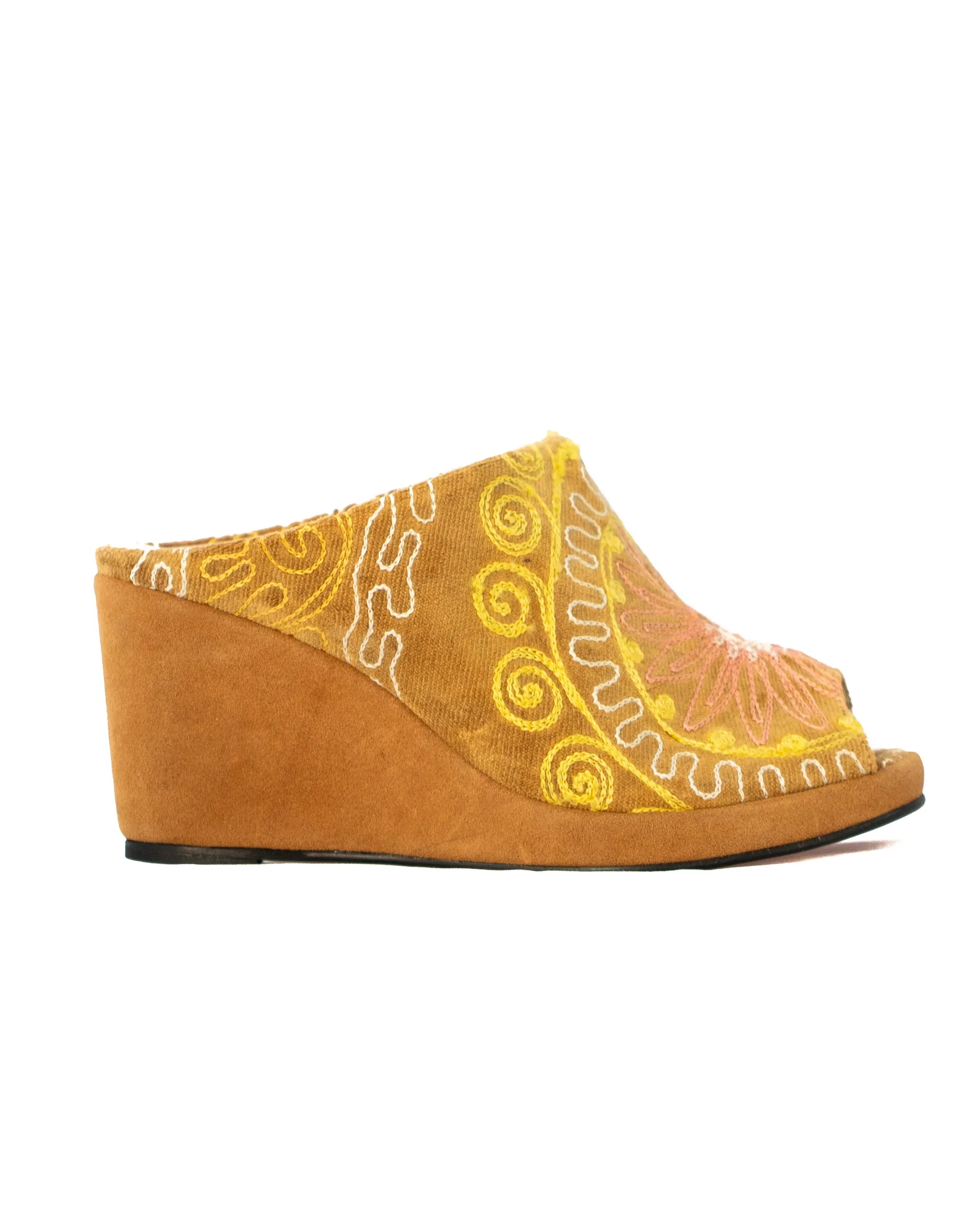 St. Bart's Brown Wedge