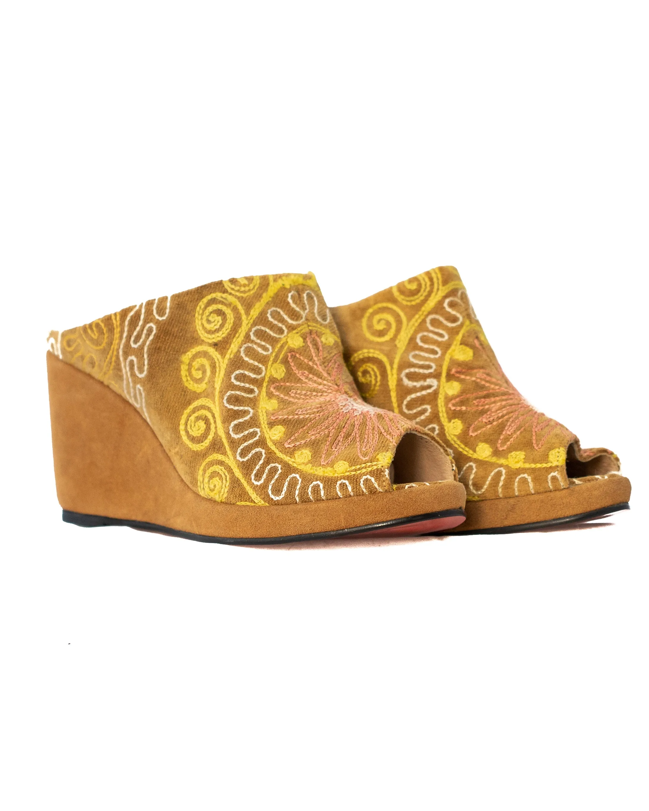 St. Bart's Brown Wedge